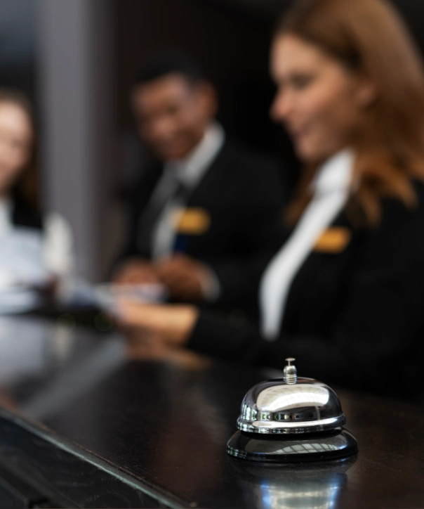 Atendimento de primeira linha na recepção com equipe qualificada
